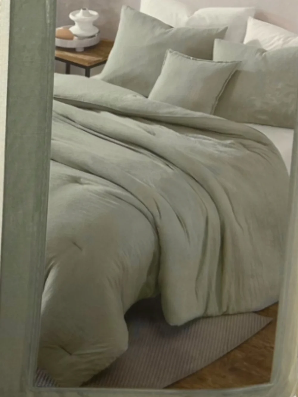 Rowan Lane Sage Green Queen 4 Piece Comforter Set